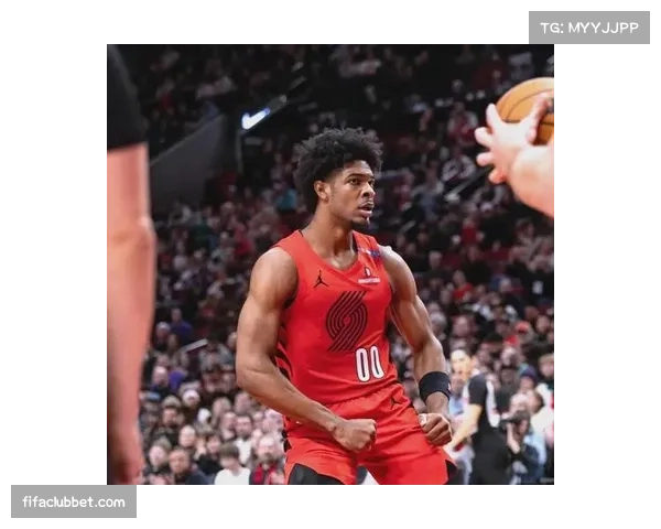 开拓者亨德森展现状元潜力 但失误控制与防守需加强