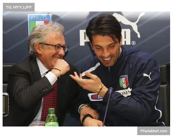 瓦诺利入主佛罗伦萨推行新体系 动态三中卫与双前腰自由换位 瓦诺利入主佛罗伦萨推行新体系 动态三中卫与双前腰自由换位